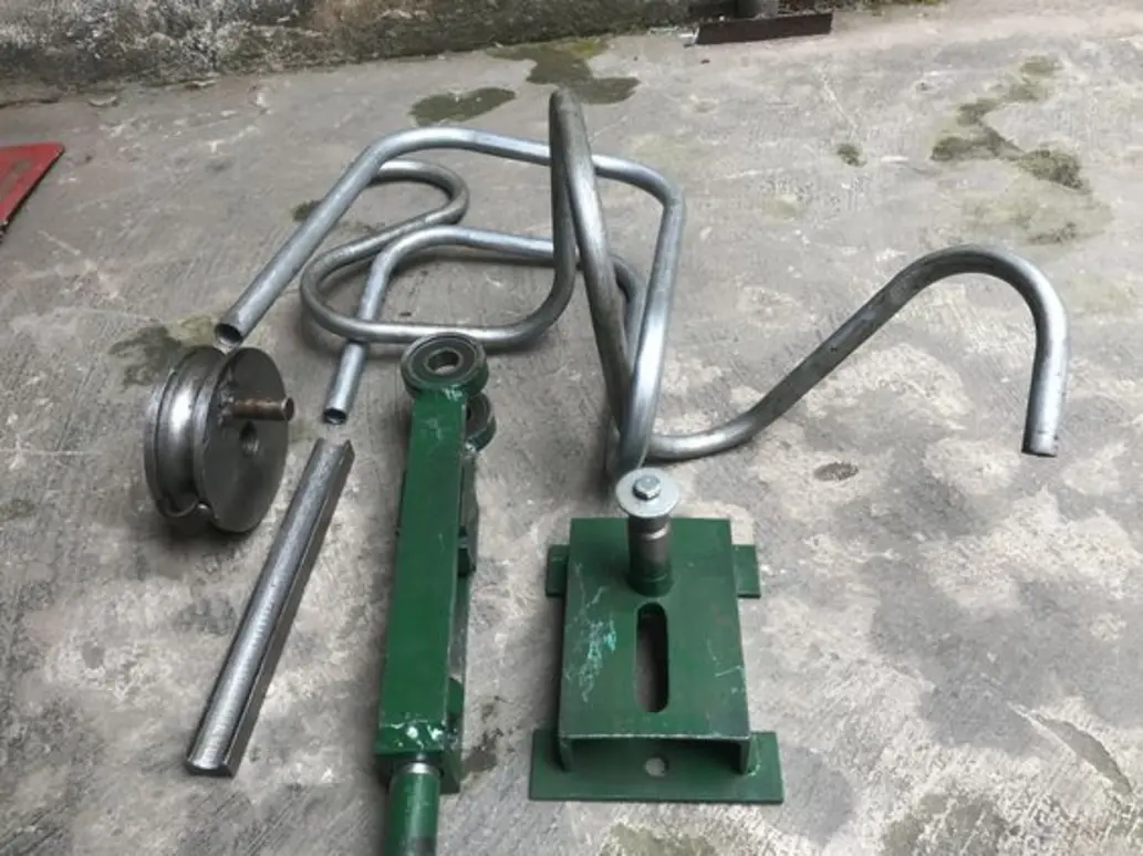 Comparison of pipe rolling and bending